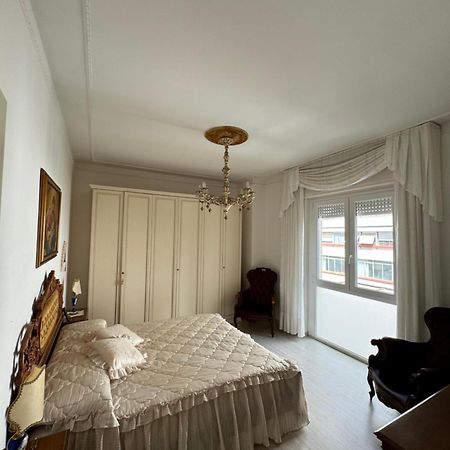 Romeo Apartment 2 Livorno Bagian luar foto